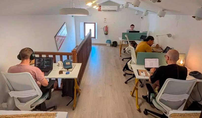 De Latinoamérica a un pueblo en España de 450 habitantes: Cómo la Visa de Nómada Digital es una oportunidad para latinos